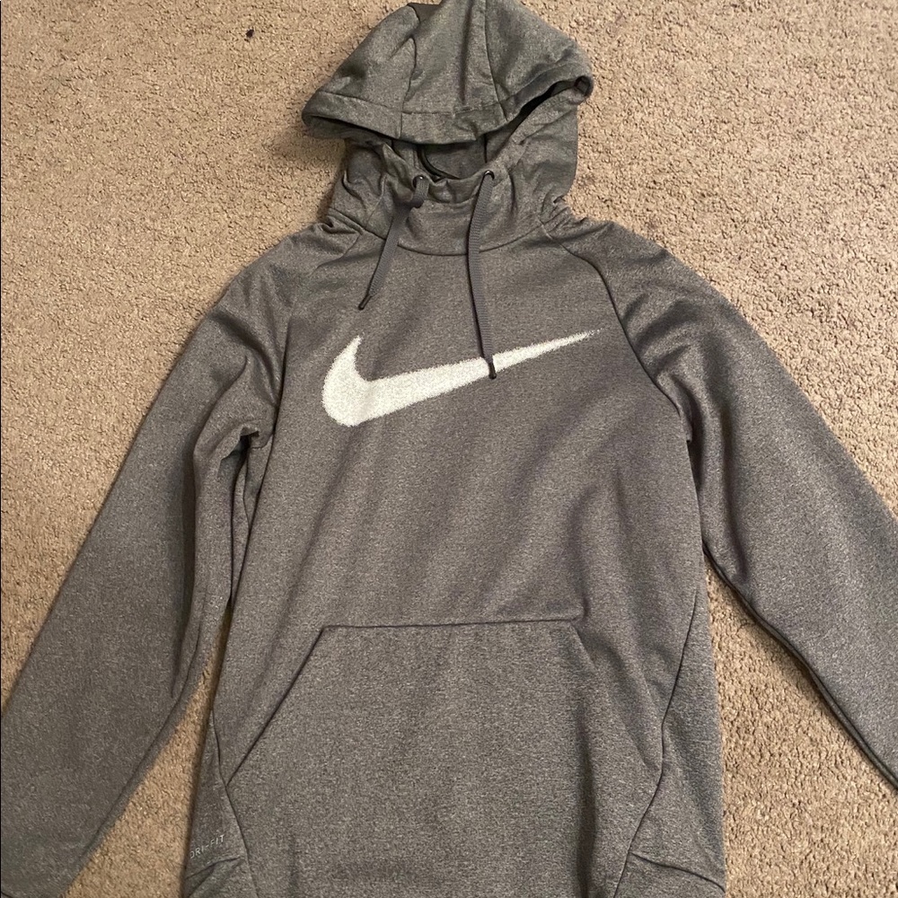 Nike hoodie men’s medium